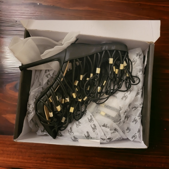 Gladiator Heels - Picture 3 of 3